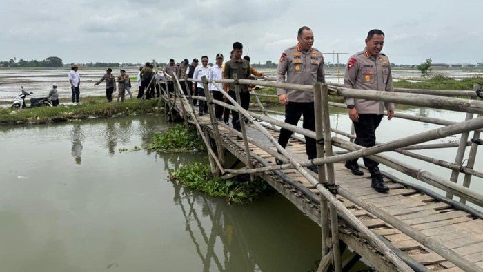 Dukung Ekonomi masyarakat, Polda Metro Jaya bangun jembatan di Bekasi